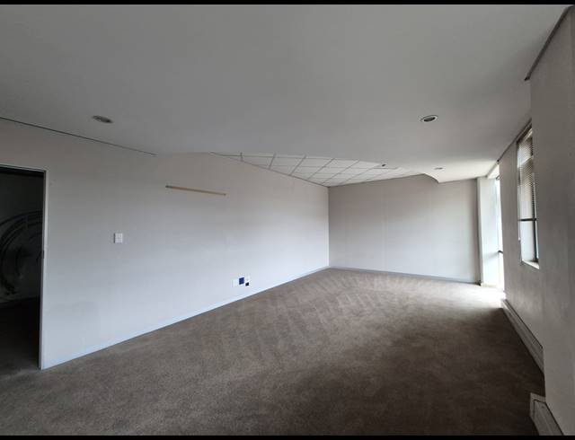 859M² OFFICE TO LET IN SUNNINGHILL